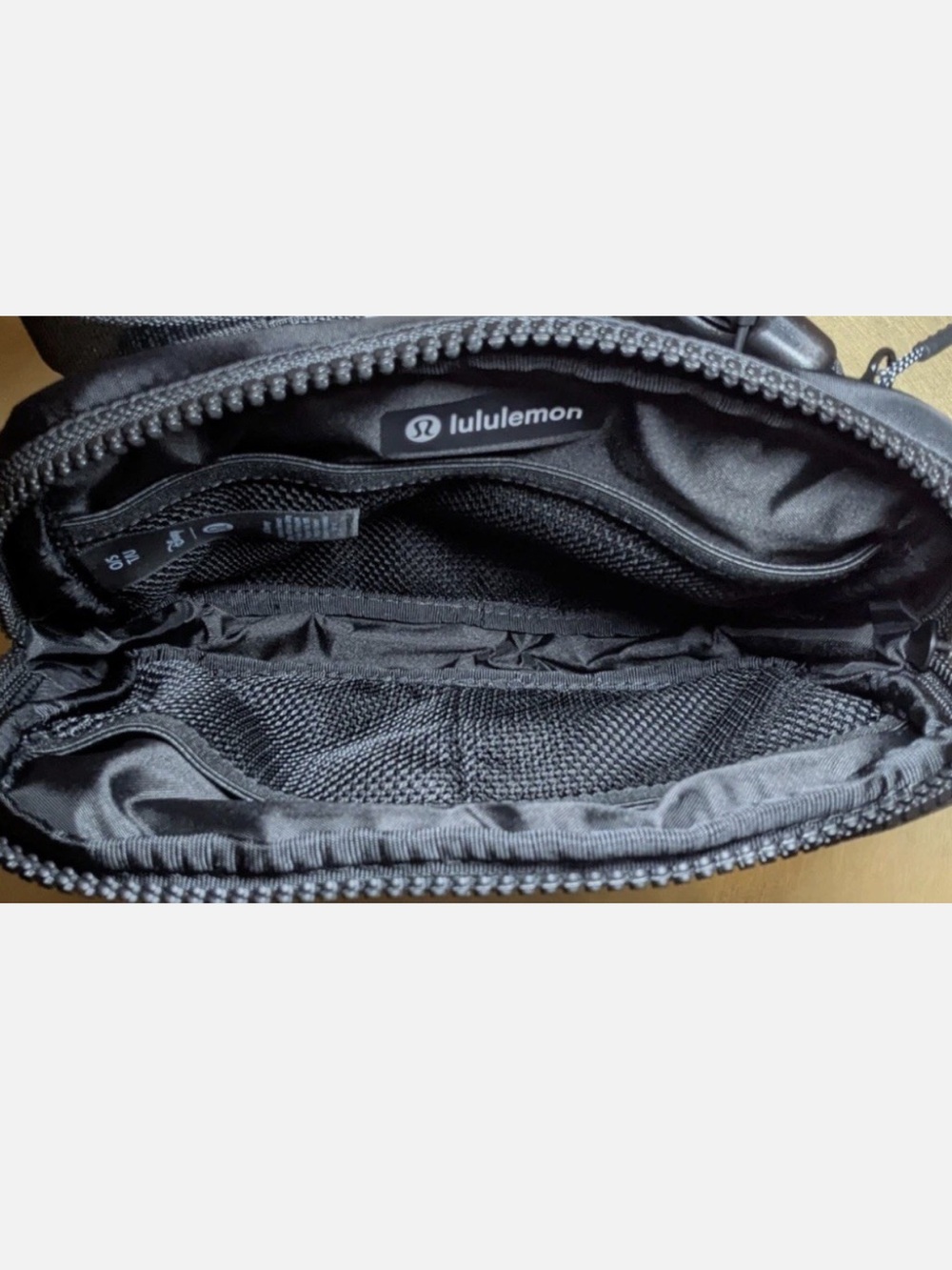 Lululemon Black Disney Mickey Print Tech Pouch crossbody Fanny belt bag nwt - Picture 5 of 5